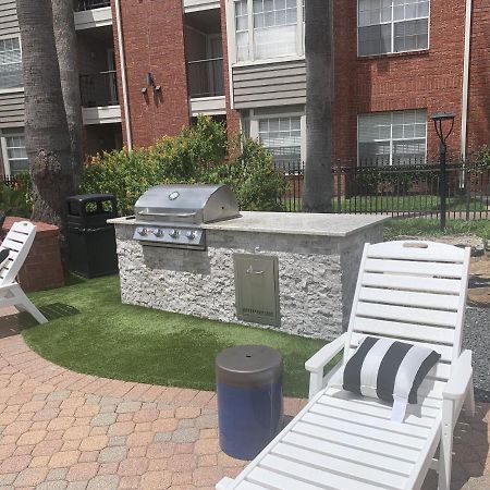 Spacious 2Br&2Ba Med Center Apt, Free Parking&Shuttle Houston Bagian luar foto